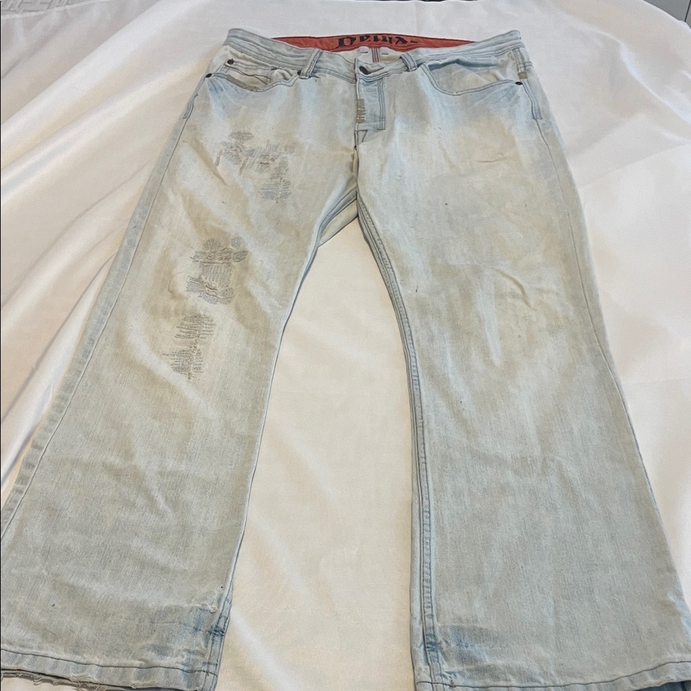 Deluxe Men's Relaxed Fit Light Blue Jeans distressed